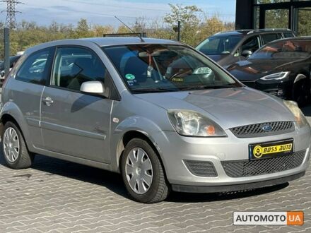 Форд Фиеста 2008 в Черновцах на Automoto.ua Серый Форд Фиеста, объемом двигателя 1.3 л и пробегом 190 тыс. км за 4000 $, фото 1 на Automoto.ua