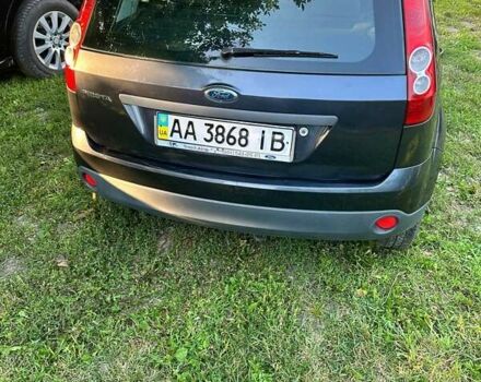 Сірий Форд Фієста, об'ємом двигуна 1.24 л та пробігом 165 тис. км за 3800 $, фото 1 на Automoto.ua