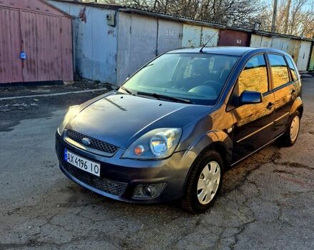 Серый Форд Фиеста, объемом двигателя 1.4 л и пробегом 260 тыс. км за 3850 $, фото 1 на Automoto.ua