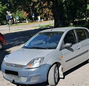 Сірий Форд Фієста, об'ємом двигуна 1.24 л та пробігом 149 тис. км за 4350 $, фото 1 на Automoto.ua