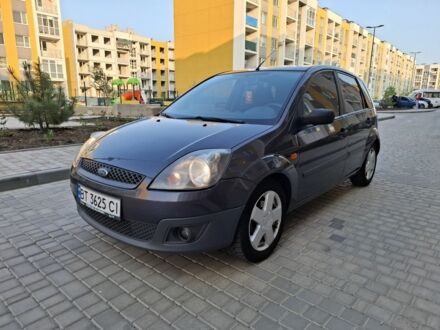 Форд Фиеста 2008 в Одессе на Automoto.ua Серый Форд Фиеста, объемом двигателя 1.4 л и пробегом 280 тыс. км за 3650 $, фото 1 на Automoto.ua