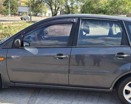 Сірий Форд Фієста, об'ємом двигуна 1.4 л та пробігом 270 тис. км за 4250 $, фото 1 на Automoto.ua