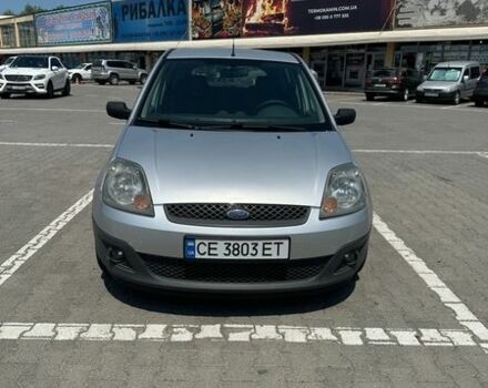 Серый Форд Фиеста, объемом двигателя 1.4 л и пробегом 163 тыс. км за 4500 $, фото 1 на Automoto.ua