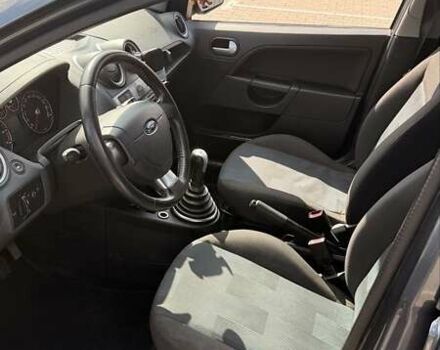 Сірий Форд Фієста, об'ємом двигуна 1.4 л та пробігом 191 тис. км за 4300 $, фото 1 на Automoto.ua