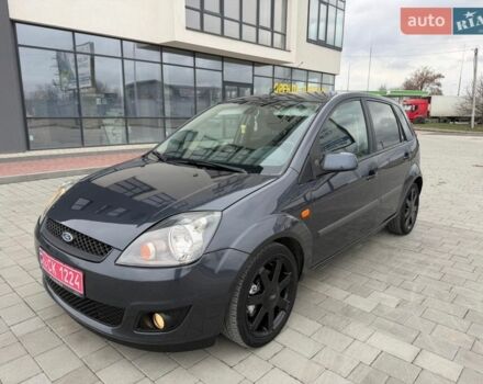 Сірий Форд Фієста, об'ємом двигуна 1.6 л та пробігом 186 тис. км за 5299 $, фото 1 на Automoto.ua