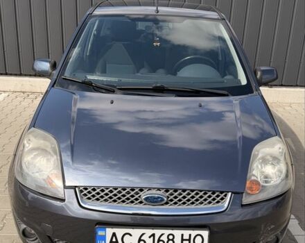 Сірий Форд Фієста, об'ємом двигуна 1.4 л та пробігом 191 тис. км за 4300 $, фото 1 на Automoto.ua