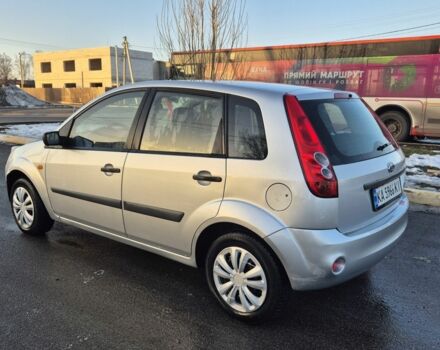 Серый Форд Фиеста, объемом двигателя 1.4 л и пробегом 248 тыс. км за 3600 $, фото 1 на Automoto.ua