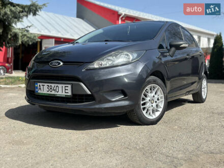 Форд Фієста 2009 у Дрогобичі на Automoto.ua Сірий Форд Фієста, об'ємом двигуна 1.25 л та пробігом 280 тис. км за 5100 $, фото 1 на Automoto.ua