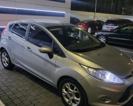 Серый Форд Фиеста, объемом двигателя 1.4 л и пробегом 172 тыс. км за 6500 $, фото 1 на Automoto.ua