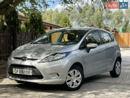 Форд Фиеста 2011 в Смеле на Automoto.ua Серый Форд Фиеста, объемом двигателя 1.25 л и пробегом 40 тыс. км за 6700 $, фото 1 на Automoto.ua