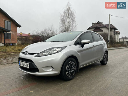 Серый Форд Фиеста, объемом двигателя 1.24 л и пробегом 128 тыс. км за 6500 $, фото 1 на Automoto.ua