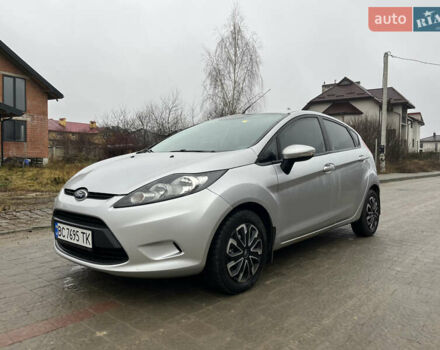 Серый Форд Фиеста, объемом двигателя 1.24 л и пробегом 128 тыс. км за 6500 $, фото 1 на Automoto.ua