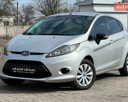 Сірий Форд Фієста, об'ємом двигуна 1.39 л та пробігом 143 тис. км за 6999 $, фото 1 на Automoto.ua