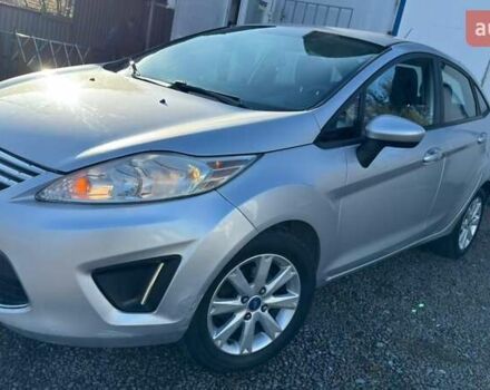 Серый Форд Фиеста, объемом двигателя 1.6 л и пробегом 266 тыс. км за 5700 $, фото 1 на Automoto.ua