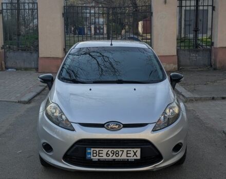 Серый Форд Фиеста, объемом двигателя 1.4 л и пробегом 145 тыс. км за 6400 $, фото 1 на Automoto.ua