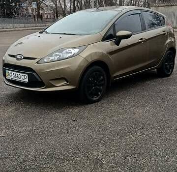 Серый Форд Фиеста, объемом двигателя 1.24 л и пробегом 110 тыс. км за 6300 $, фото 1 на Automoto.ua