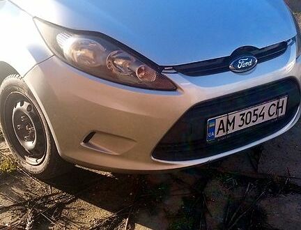 Сірий Форд Фієста, об'ємом двигуна 1.2 л та пробігом 1100 тис. км за 5650 $, фото 1 на Automoto.ua