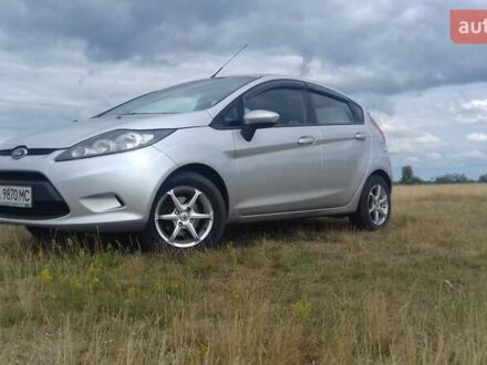 Форд Фиеста 2012 в Киеве на Automoto.ua Серый Форд Фиеста, объемом двигателя 1.25 л и пробегом 145 тыс. км за 6150 $, фото 1 на Automoto.ua