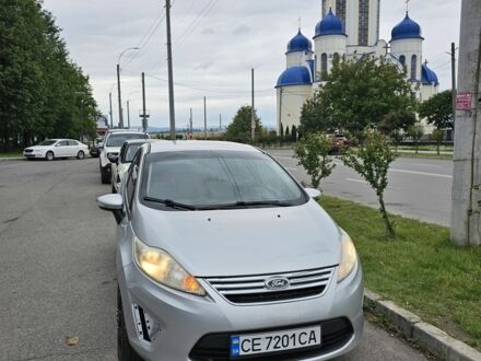Форд Фиеста 2012 в Черновцах на Automoto.ua Серый Форд Фиеста, объемом двигателя 1.6 л и пробегом 131 тыс. км за 4800 $, фото 1 на Automoto.ua