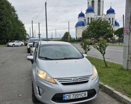 Форд Фиеста 2012 в Черновцах на Automoto.ua Серый Форд Фиеста, объемом двигателя 1.6 л и пробегом 131 тыс. км за 4800 $, фото 1 на Automoto.ua