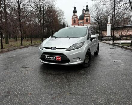 Сірий Форд Фієста, об'ємом двигуна 1.2 л та пробігом 239 тис. км за 5990 $, фото 1 на Automoto.ua