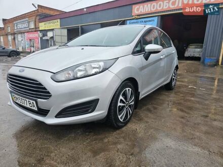 Серый Форд Фиеста, объемом двигателя 1.24 л и пробегом 61 тыс. км за 7700 $, фото 1 на Automoto.ua