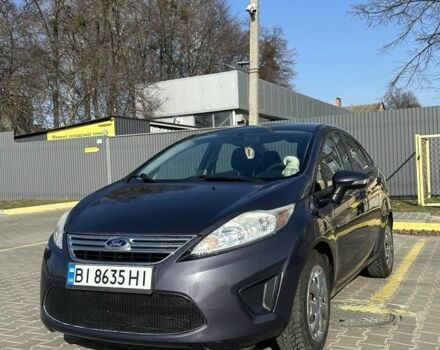 Серый Форд Фиеста, объемом двигателя 1.6 л и пробегом 128 тыс. км за 6800 $, фото 1 на Automoto.ua