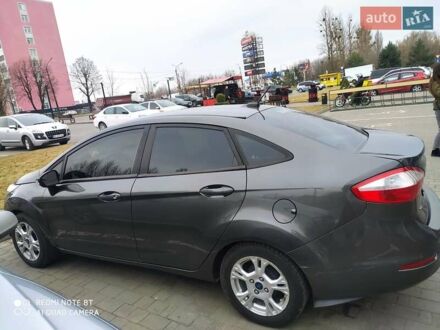 Форд Фиеста 2014 в Хмельницком на Automoto.ua Серый Форд Фиеста, объемом двигателя 1.6 л и пробегом 192 тыс. км за 8100 $, фото 1 на Automoto.ua