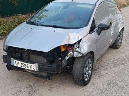 Серый Форд Фиеста, объемом двигателя 1.5 л и пробегом 100 тыс. км за 3000 $, фото 1 на Automoto.ua