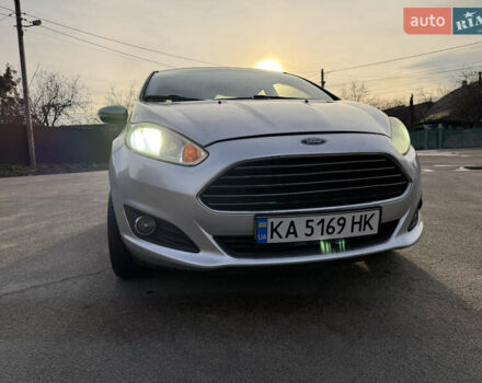 Серый Форд Фиеста, объемом двигателя 1.6 л и пробегом 89 тыс. км за 6300 $, фото 1 на Automoto.ua