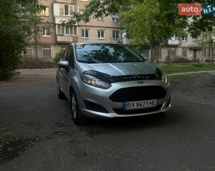 Серый Форд Фиеста, объемом двигателя 1.6 л и пробегом 305 тыс. км за 6500 $, фото 1 на Automoto.ua