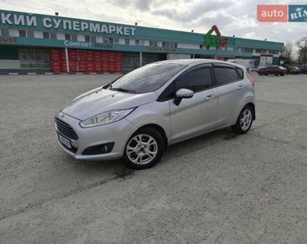 Серый Форд Фиеста, объемом двигателя 1.6 л и пробегом 139 тыс. км за 8500 $, фото 1 на Automoto.ua