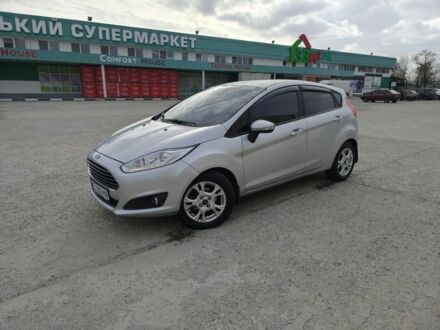 Серый Форд Фиеста, объемом двигателя 1.6 л и пробегом 139 тыс. км за 8500 $, фото 1 на Automoto.ua