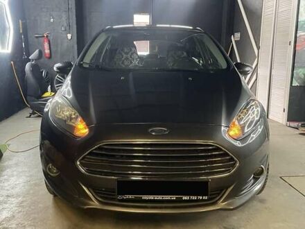 Серый Форд Фиеста, объемом двигателя 1.6 л и пробегом 76 тыс. км за 8300 $, фото 1 на Automoto.ua