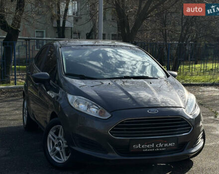 Серый Форд Фиеста, объемом двигателя 1.6 л и пробегом 107 тыс. км за 8199 $, фото 1 на Automoto.ua