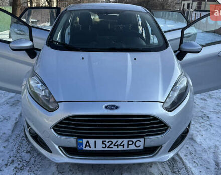 Серый Форд Фиеста, объемом двигателя 1.6 л и пробегом 95 тыс. км за 8600 $, фото 1 на Automoto.ua