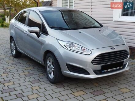 Форд Фиеста 2017 в Ивано-Франковске на Automoto.ua Серый Форд Фиеста, объемом двигателя 1.6 л и пробегом 132 тыс. км за 7700 $, фото 1 на Automoto.ua