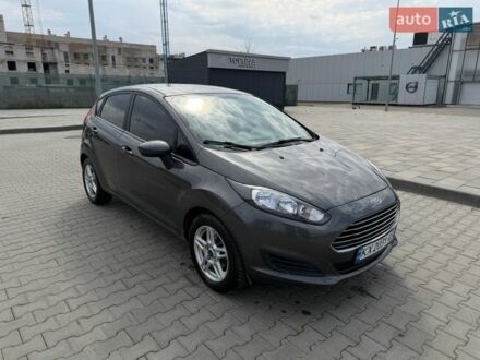 Серый Форд Фиеста, объемом двигателя 1.6 л и пробегом 127 тыс. км за 8200 $, фото 1 на Automoto.ua