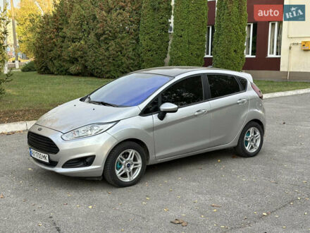 Форд Фиеста 2017 в Чугуеве на Automoto.ua Серый Форд Фиеста, объемом двигателя 1.6 л и пробегом 94 тыс. км за 8200 $, фото 1 на Automoto.ua