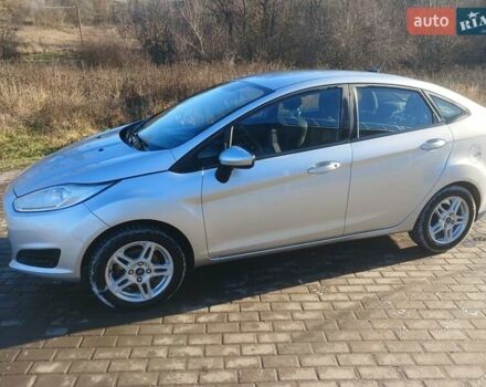 Серый Форд Фиеста, объемом двигателя 1.6 л и пробегом 165 тыс. км за 7000 $, фото 1 на Automoto.ua