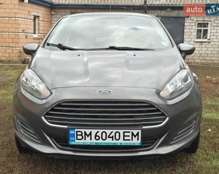 Серый Форд Фиеста, объемом двигателя 1.6 л и пробегом 131 тыс. км за 9300 $, фото 1 на Automoto.ua