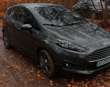 Серый Форд Фиеста, объемом двигателя 1.6 л и пробегом 64 тыс. км за 10900 $, фото 1 на Automoto.ua