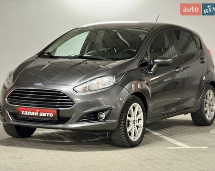 Серый Форд Фиеста, объемом двигателя 1.6 л и пробегом 140 тыс. км за 8500 $, фото 1 на Automoto.ua