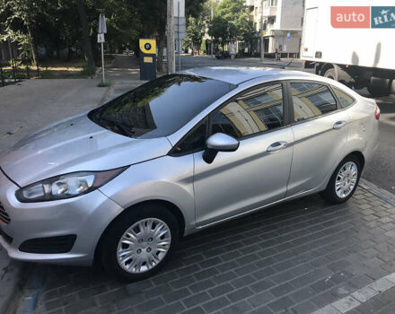 Серый Форд Фиеста, объемом двигателя 1.6 л и пробегом 285 тыс. км за 7500 $, фото 1 на Automoto.ua