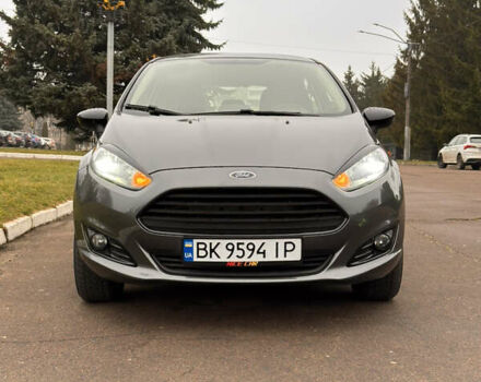 Сірий Форд Фієста, об'ємом двигуна 1.6 л та пробігом 124 тис. км за 9200 $, фото 1 на Automoto.ua