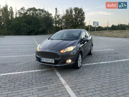 Серый Форд Фиеста, объемом двигателя 1.6 л и пробегом 155 тыс. км за 9500 $, фото 1 на Automoto.ua