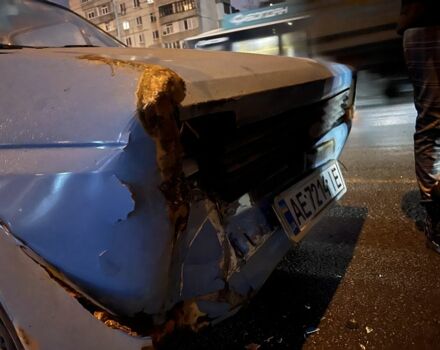 Синій Форд Фієста, об'ємом двигуна 1.1 л та пробігом 300 тис. км за 242 $, фото 7 на Automoto.ua