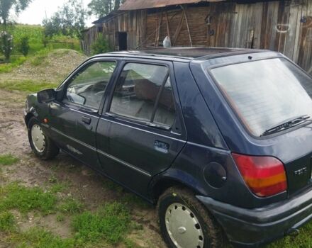 Синий Форд Фиеста, объемом двигателя 0 л и пробегом 100 тыс. км за 773 $, фото 4 на Automoto.ua