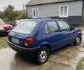 Синий Форд Фиеста, объемом двигателя 1.1 л и пробегом 250 тыс. км за 1600 $, фото 3 на Automoto.ua