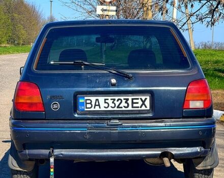 Синій Форд Фієста, об'ємом двигуна 1.1 л та пробігом 280 тис. км за 1150 $, фото 4 на Automoto.ua